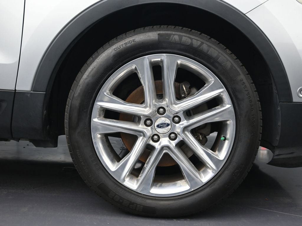 Used 2016 Ford Explorer Limited w/ Equipment Group 301A image 9