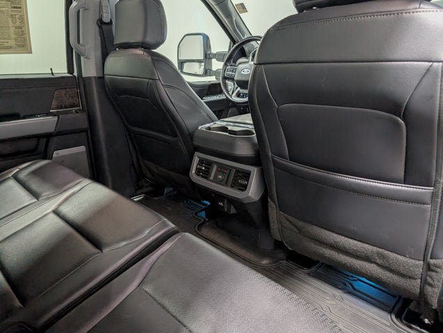 Used 2025 Ford F250 Lariat w/ Black Appearance Package AWD/4WD image 18