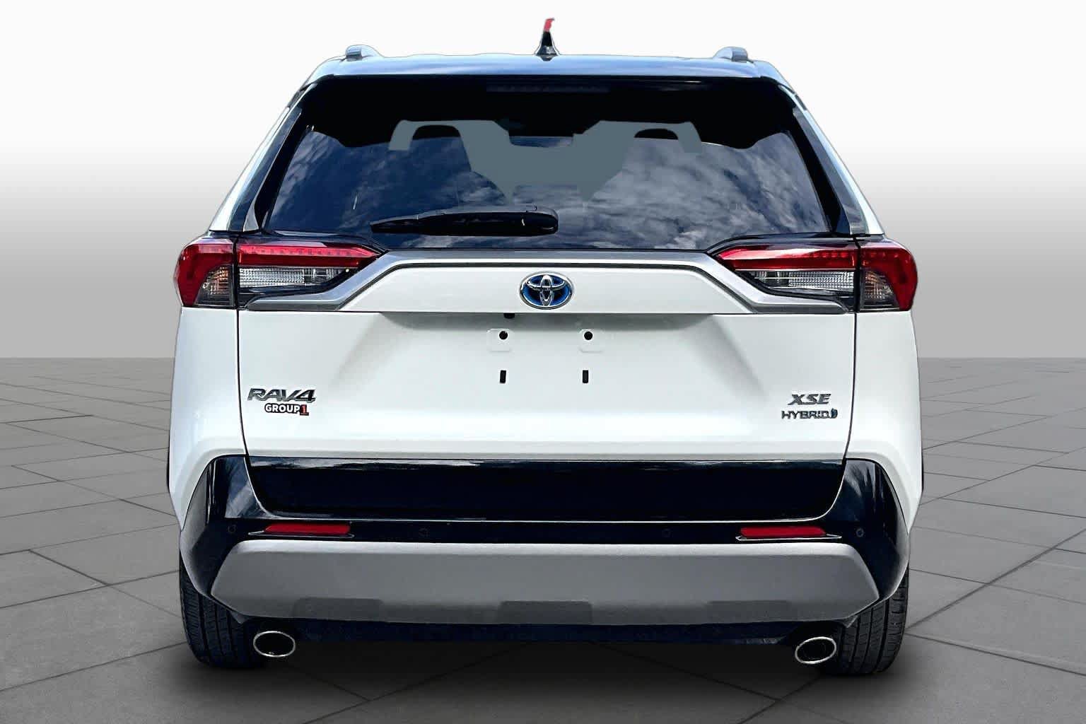 Certified 2022 Toyota RAV4 XSE AWD/4WD image 5