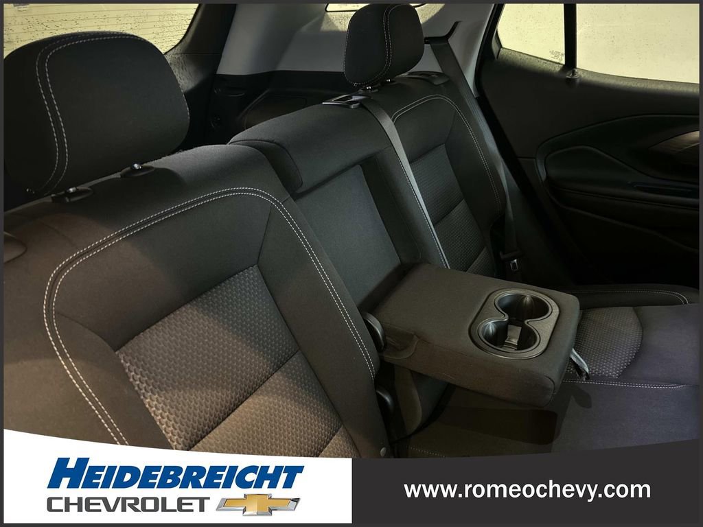Certified 2024 GMC Terrain SLE w/ Driver Convenience Package FWD image 33