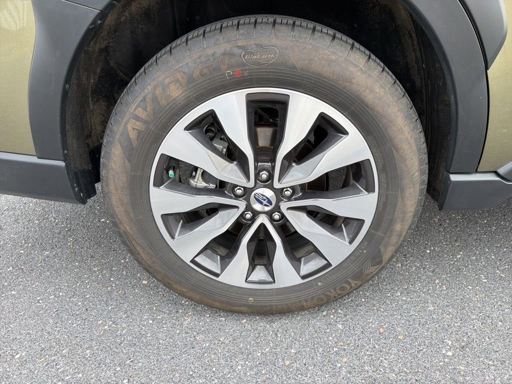 Certified 2025 Subaru Outback Limited image 11