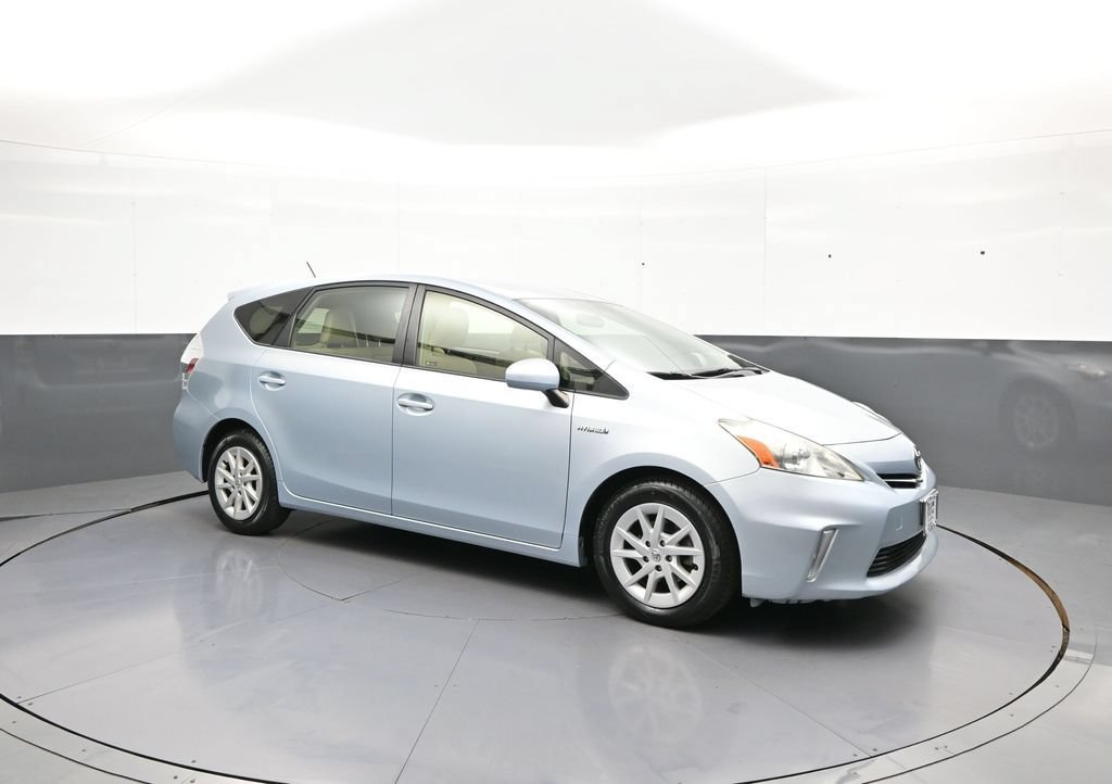 Used 2012 Toyota Prius V Three FWD image 4