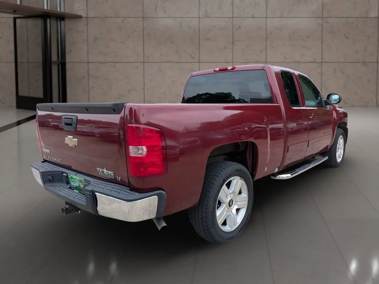 Used 2008 Chevrolet Silverado 1500 LT w/ Texas Edition RWD image 2