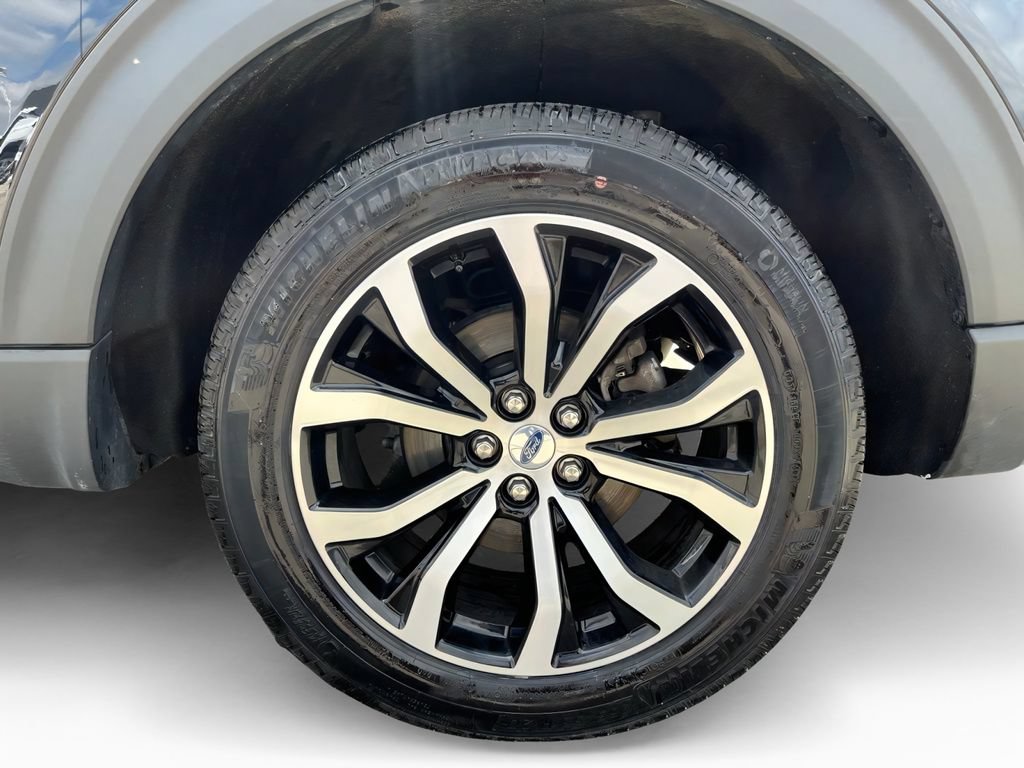Used 2025 Ford Explorer ST-Line AWD/4WD image 7