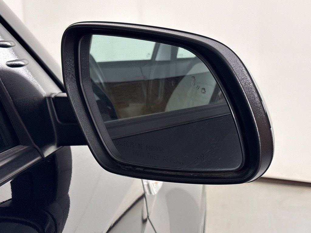 Used 2025 Hyundai Venue SEL FWD image 13