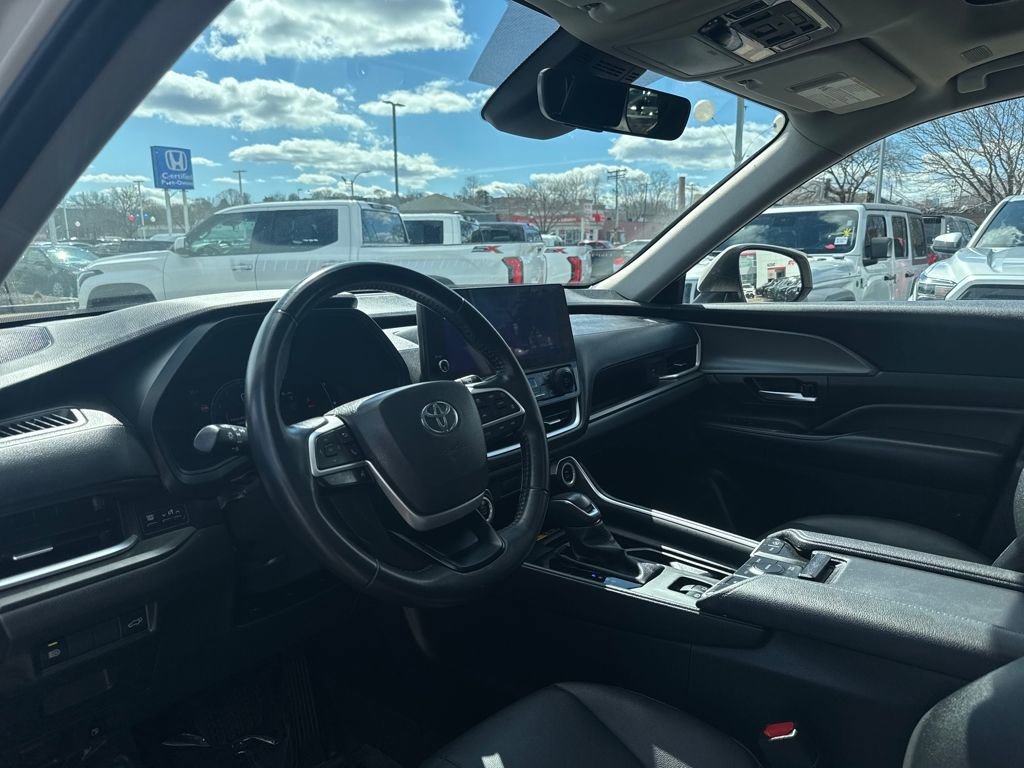 Used 2024 Toyota Grand Highlander XLE image 15