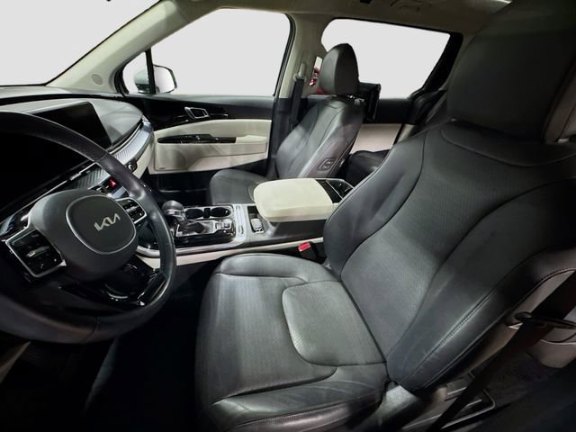 Used 2024 Kia Carnival SX Prestige image 15