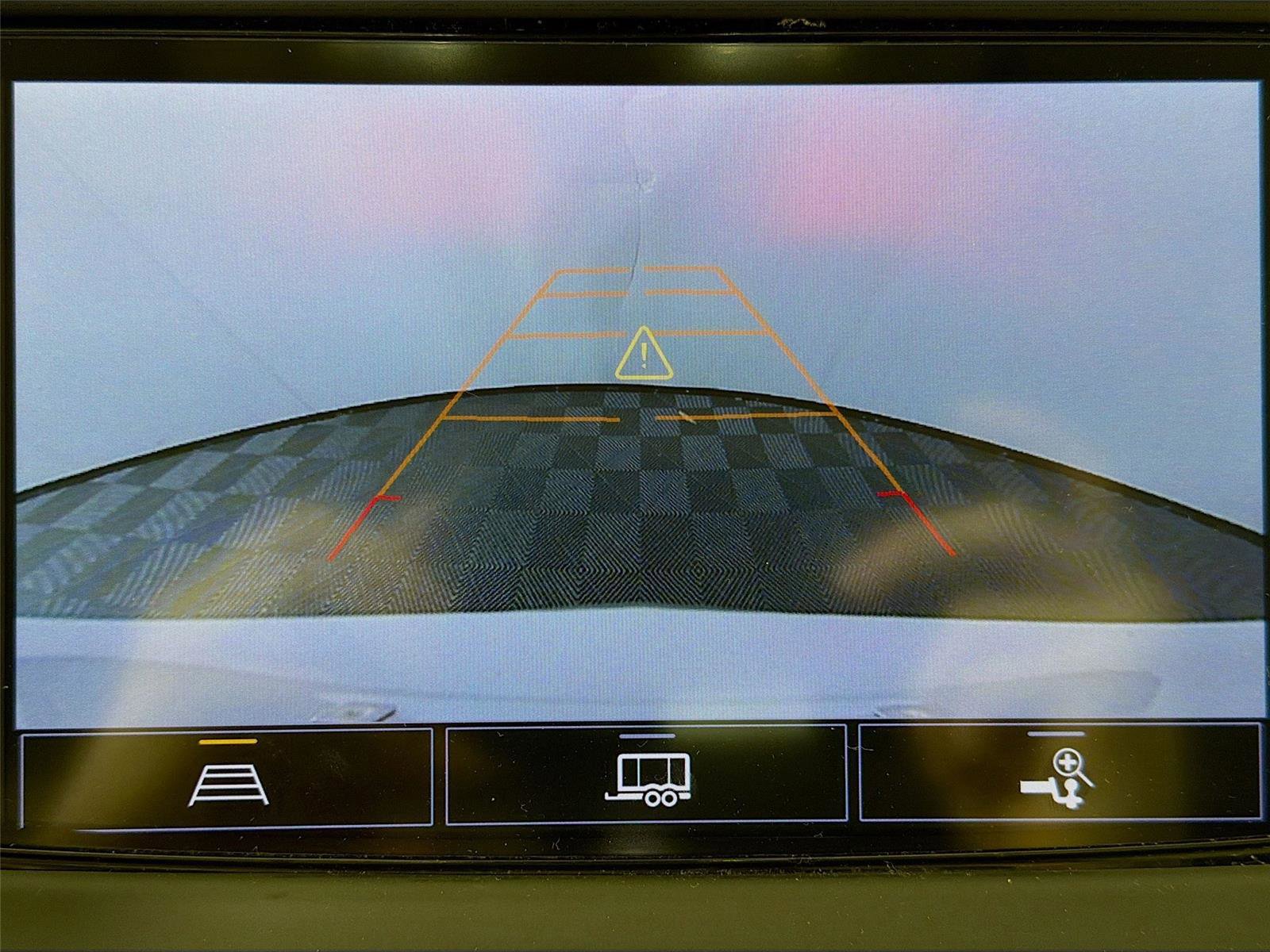 Used 2023 Buick Enclave Essence w/ Trailering Package, 5000 lbs. image 15