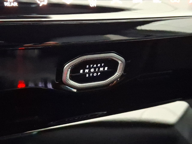 New 2026 Jeep Grand Cherokee Altitude AWD/4WD image 22