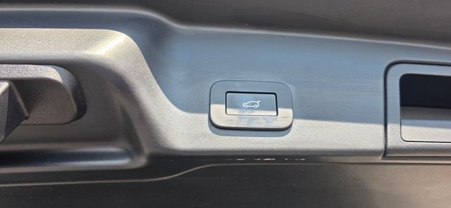 Used 2024 Land Rover Range Rover Evoque S AWD/4WD image 8