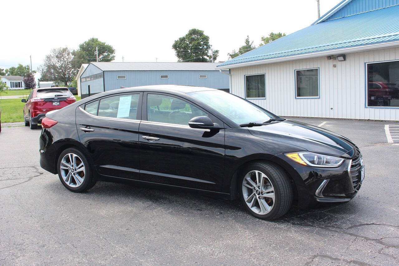 Used 2017 Hyundai Elantra Limited FWD image 3