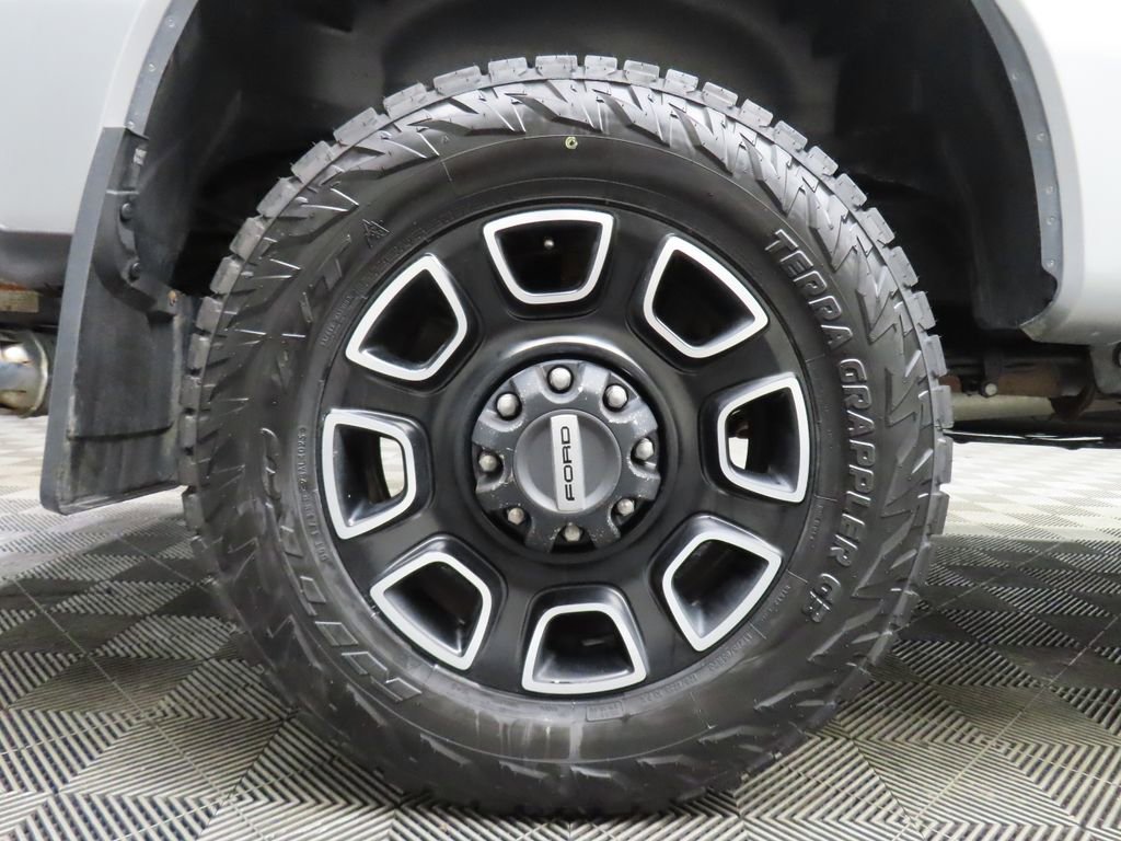 Used 2024 Ford F250 Platinum image 7