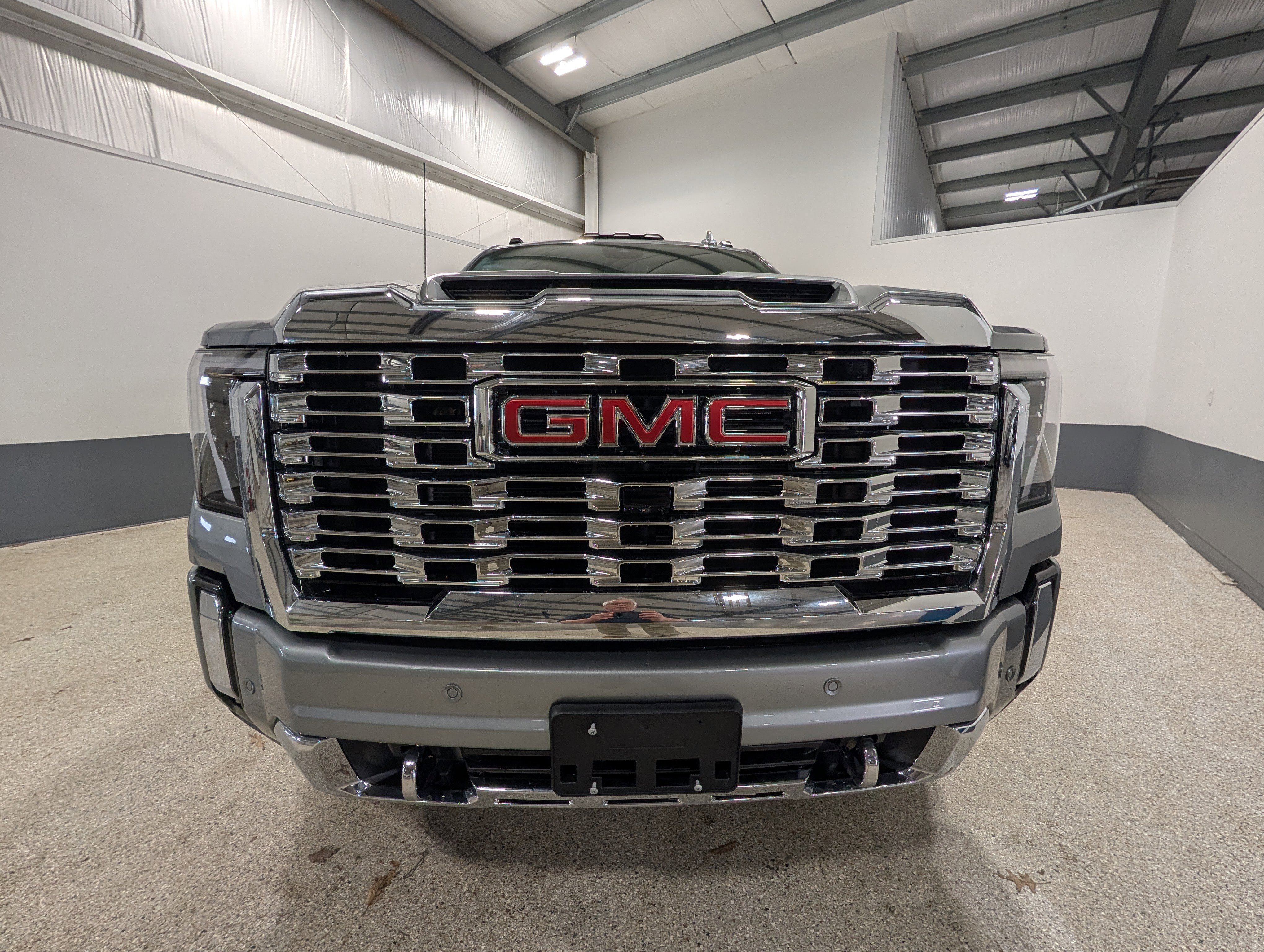 Used 2026 GMC Sierra 3500 Denali w/ Denali Reserve Package image 12