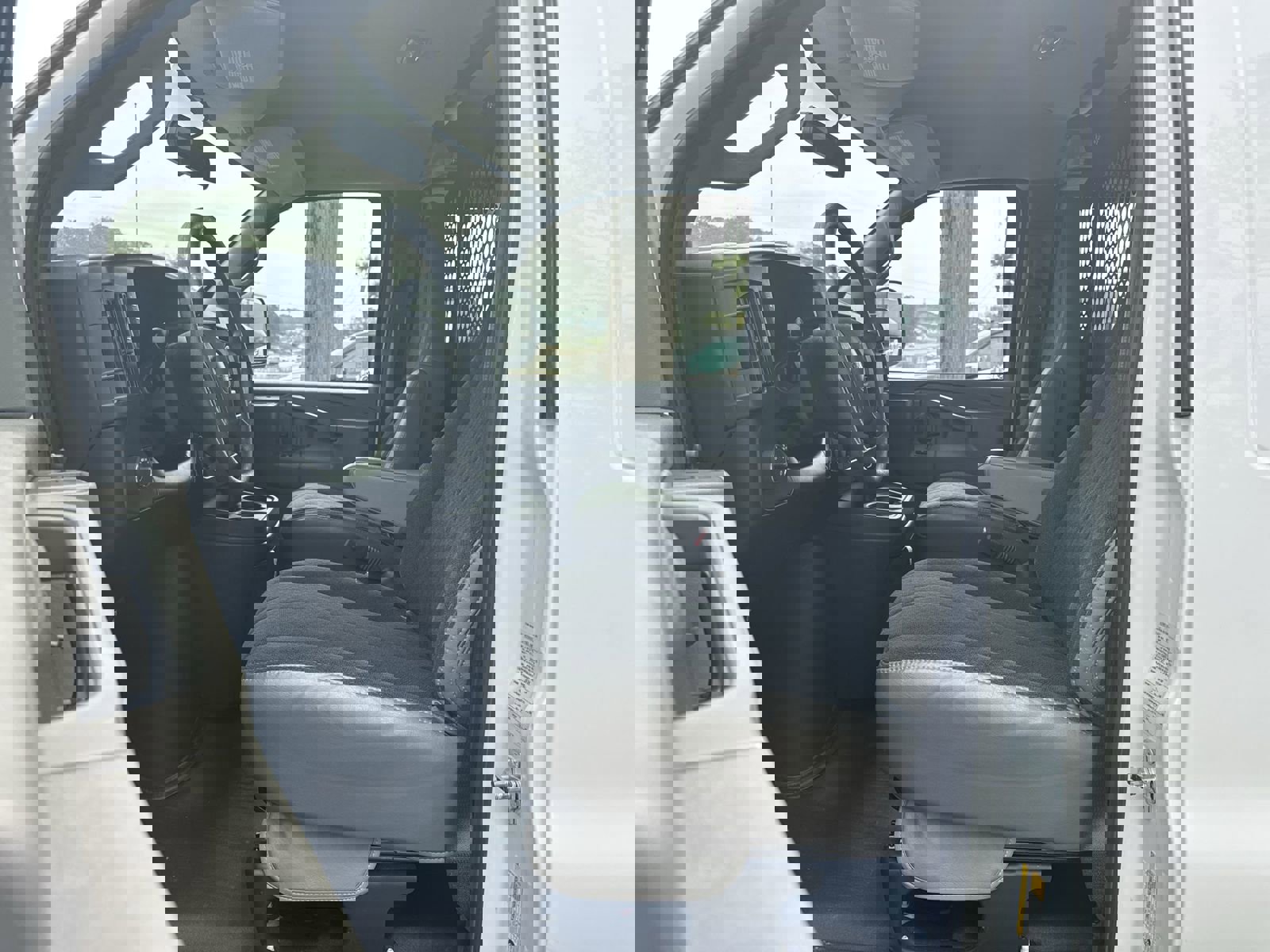 Used 2024 GMC Savana 2500 w/ Driver Convenience Package image 16