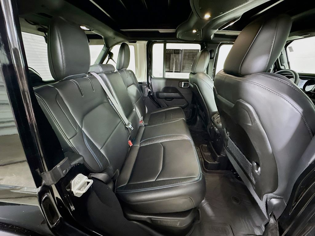 Used 2024 Jeep Wrangler High Altitude image 10