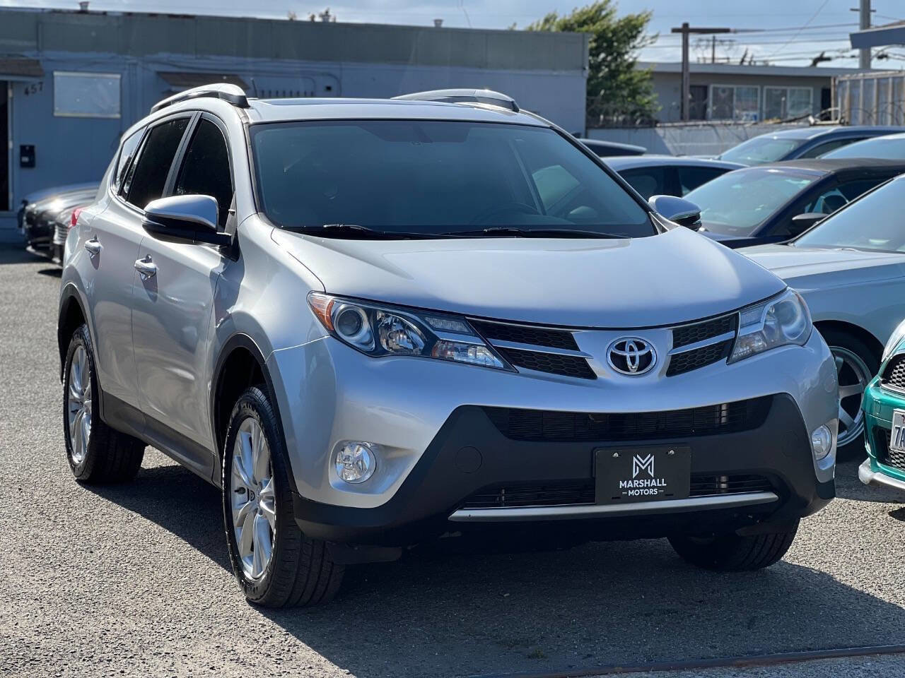 Used 2015 Toyota RAV4 Limited FWD image 1