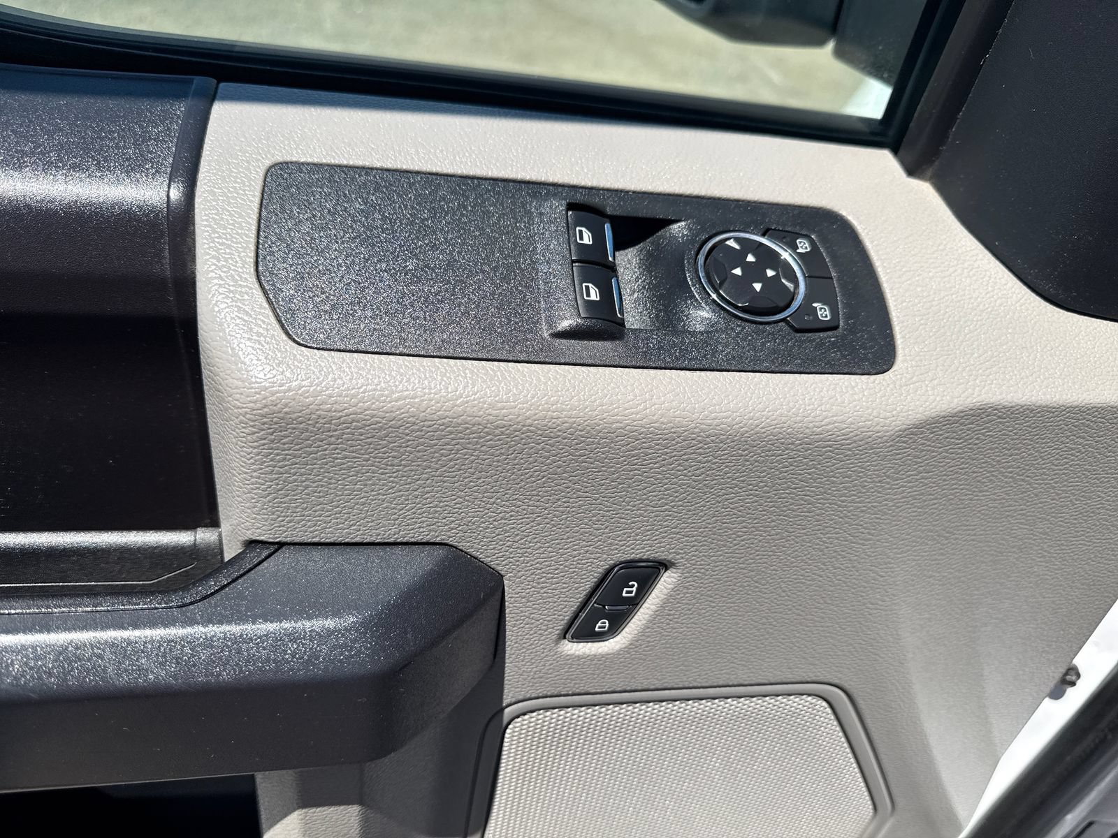 Used 2020 Ford F150 XL w/ Equipment Group 101A Mid RWD image 11