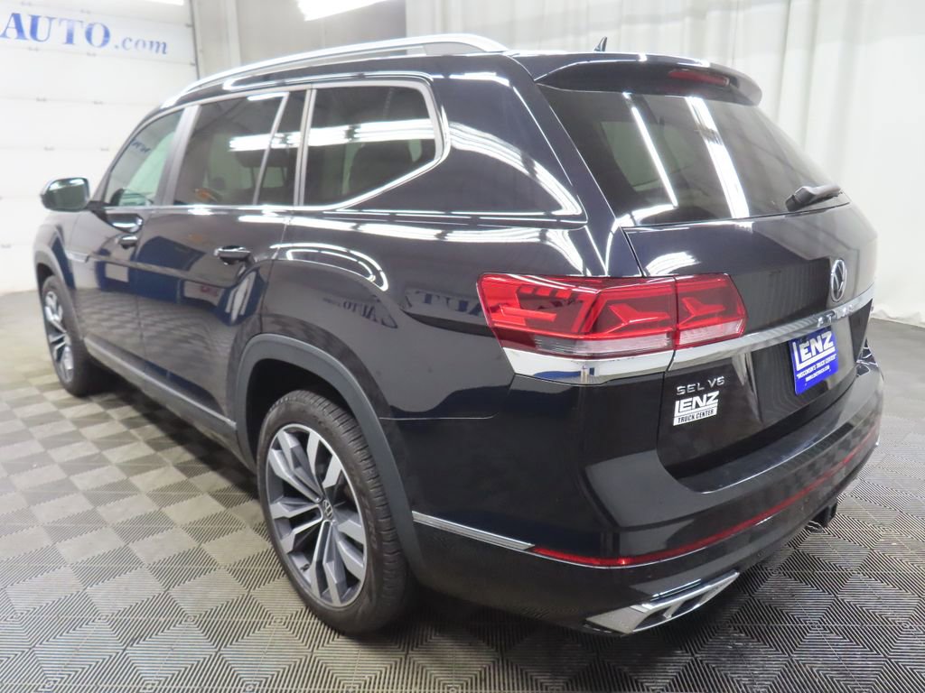 Used 2021 Volkswagen Atlas SEL R-Line image 6