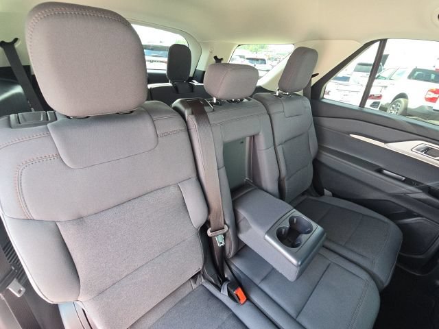Used 2025 Ford Explorer Active RWD image 16