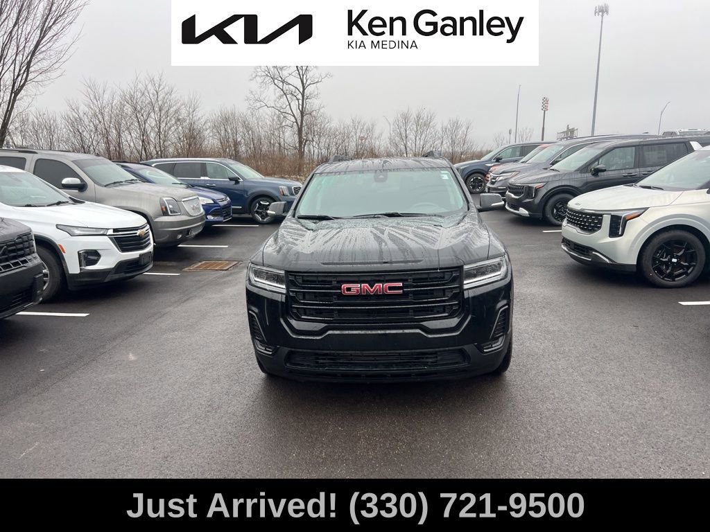 Used 2023 GMC Acadia SLE w/ Elevation Edition image 2