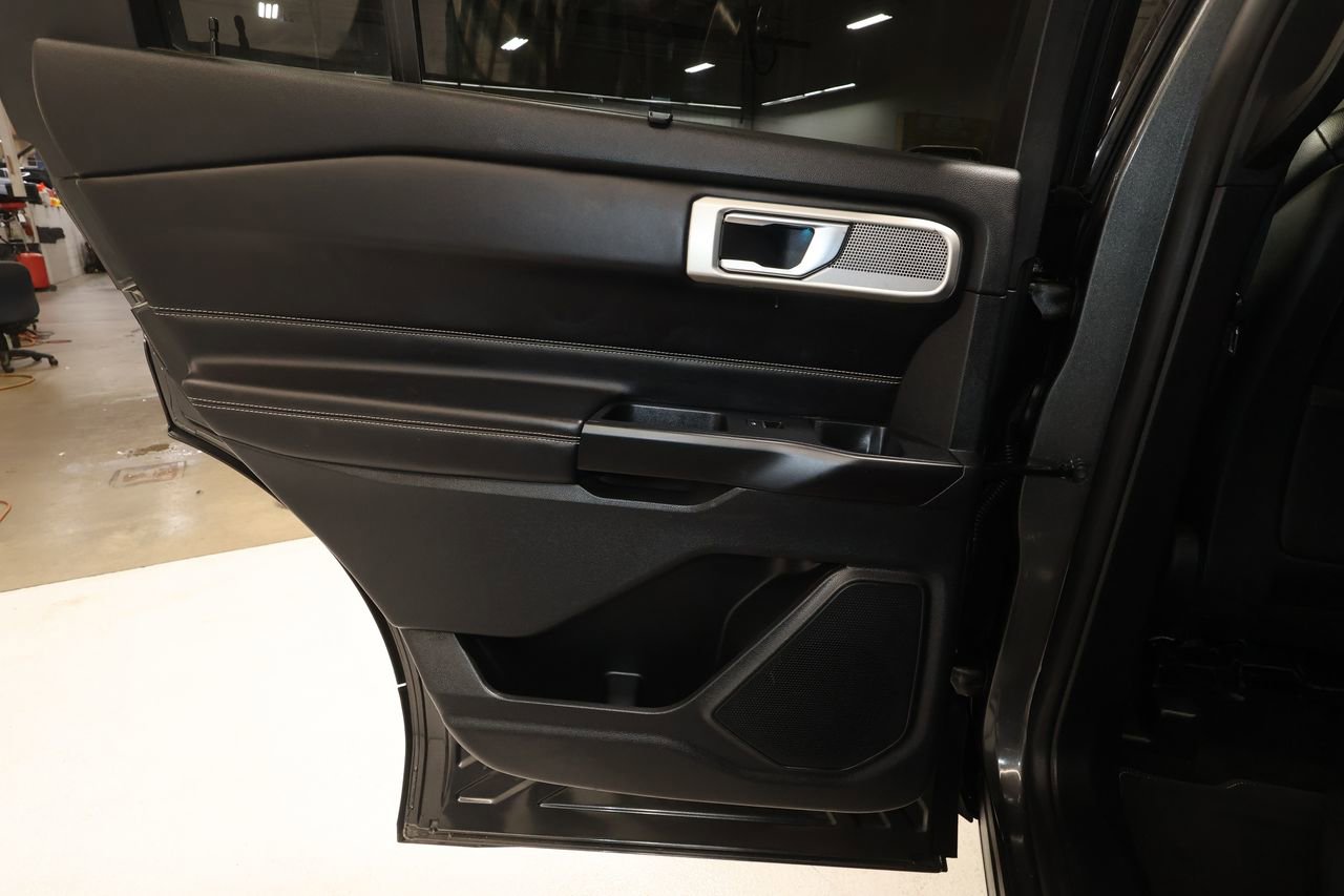 Used 2020 Ford Explorer ST image 12