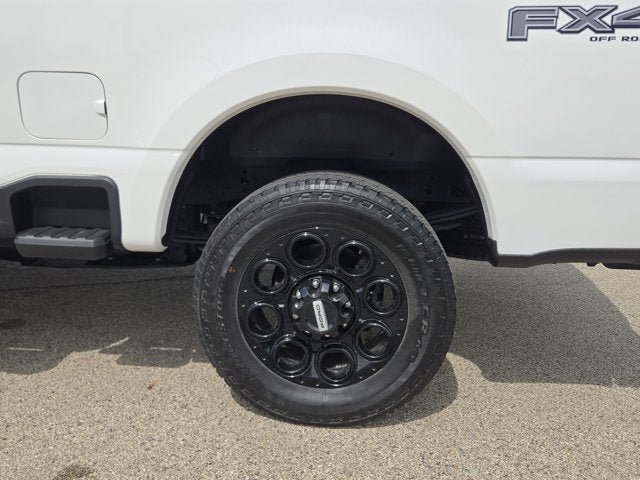 Used 2025 Ford F250 Lariat w/ Black Appearance Package AWD/4WD image 16