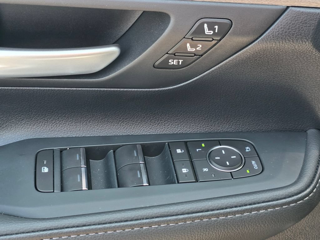 New 2026 Toyota Grand Highlander AWD image 20