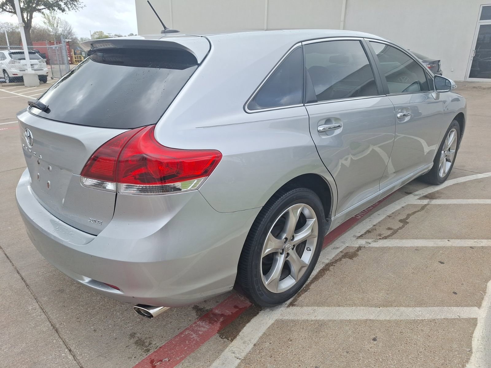 Used 2015 Toyota Venza XLE w/ XLE Premium Package image 6