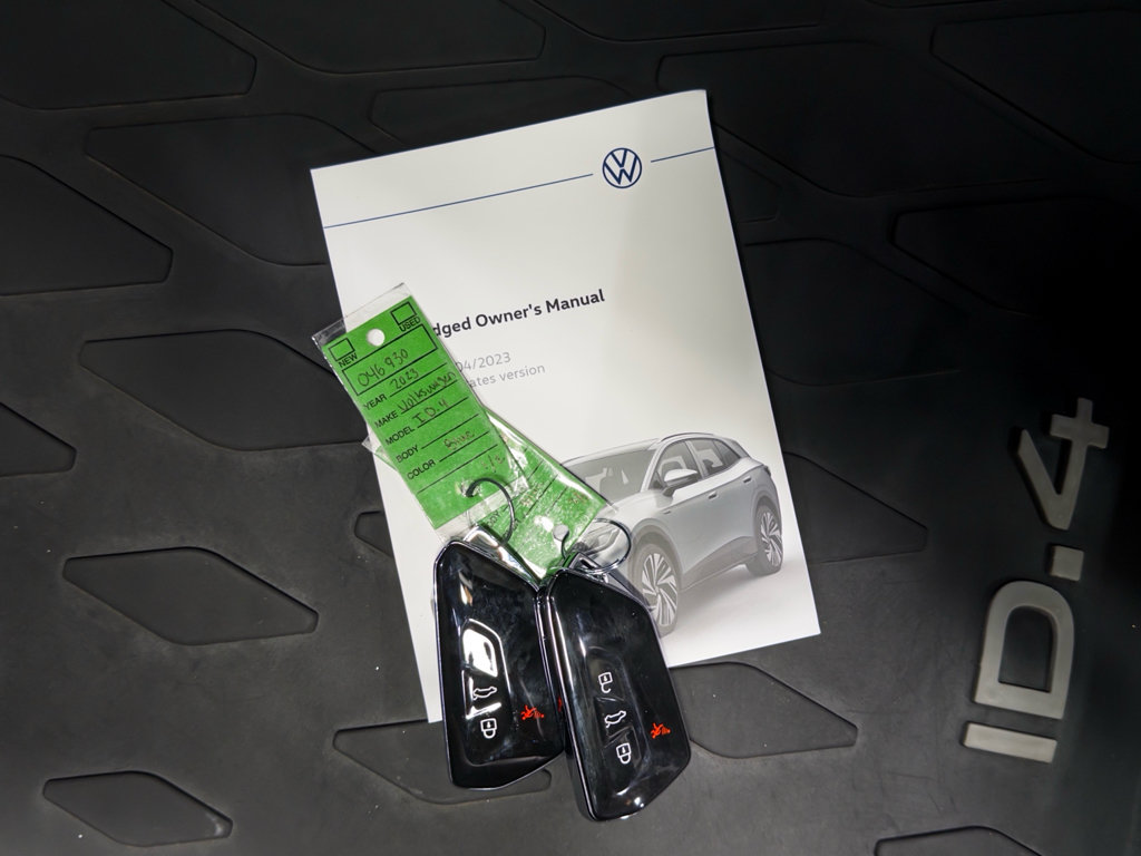 Used 2023 Volkswagen ID.4 Pro AWD/4WD image 23