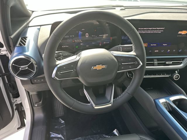 Used 2026 Chevrolet Equinox EV LT image 11