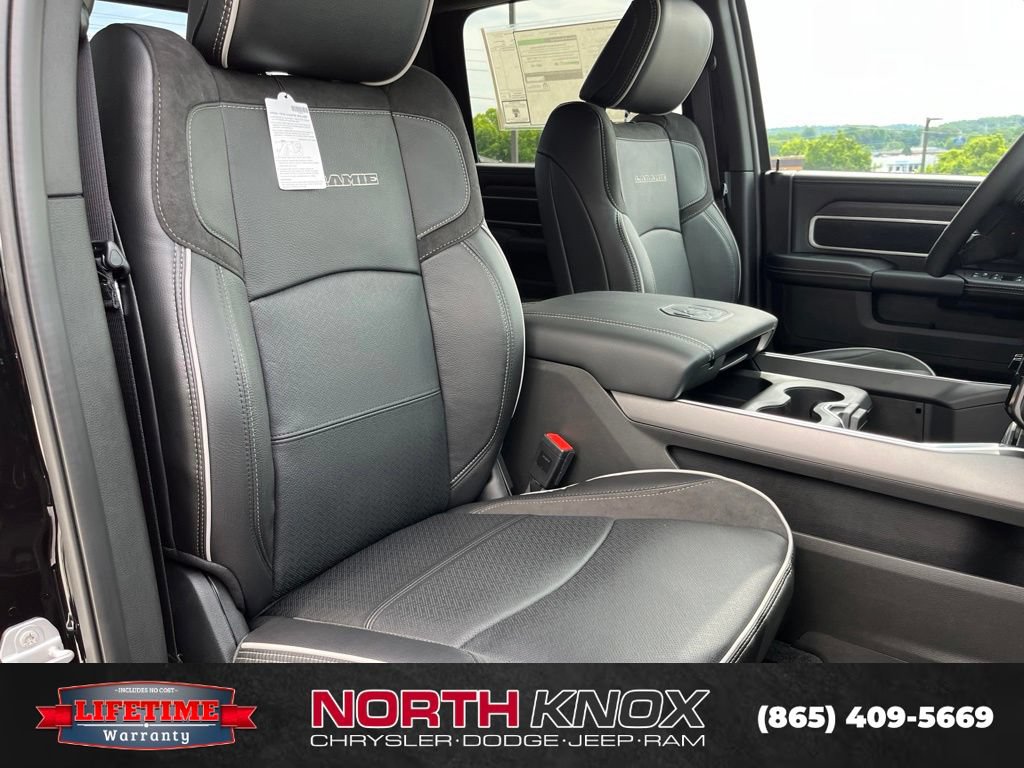 New 2026 RAM 2500 Laramie w/ Night Edition AWD/4WD image 28