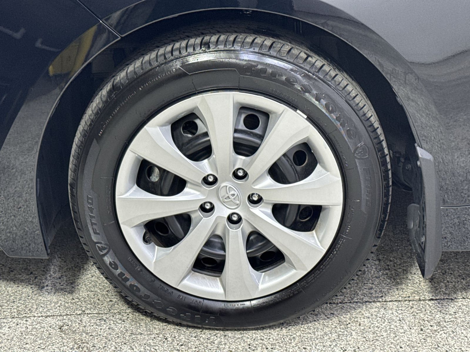 Used 2025 Toyota Corolla LE w/ Convenience Package FWD image 24