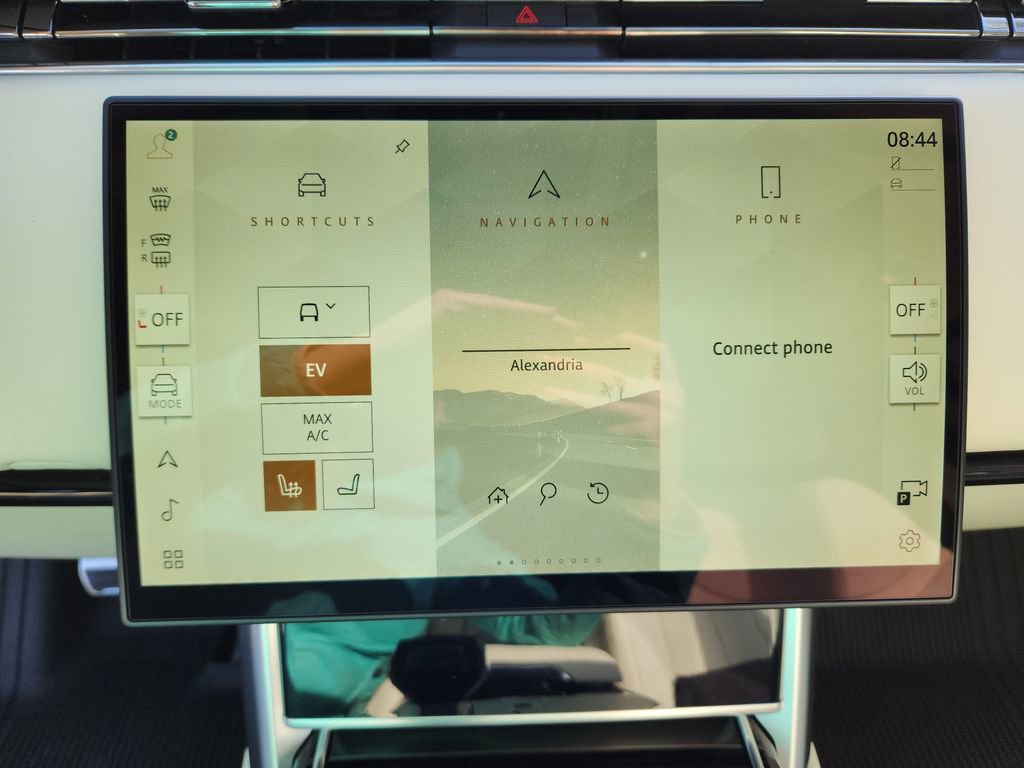 New 2026 Land Rover Range Rover SE AWD/4WD image 17