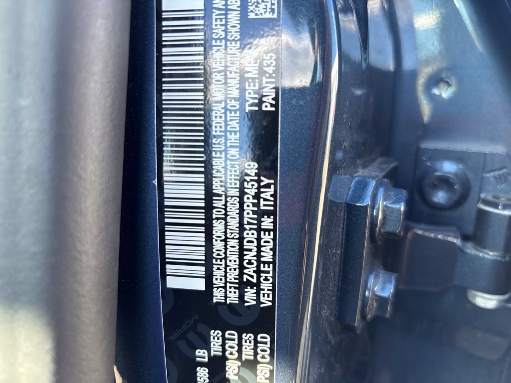 Used 2023 Jeep Renegade Latitude AWD/4WD image 10