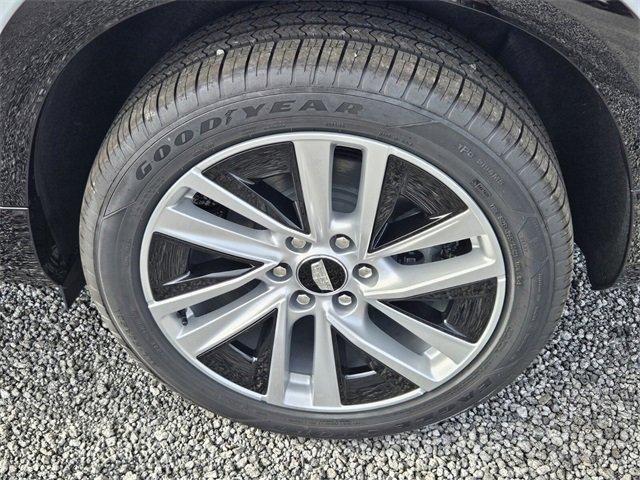 New 2026 Cadillac Vistiq Luxury image 12