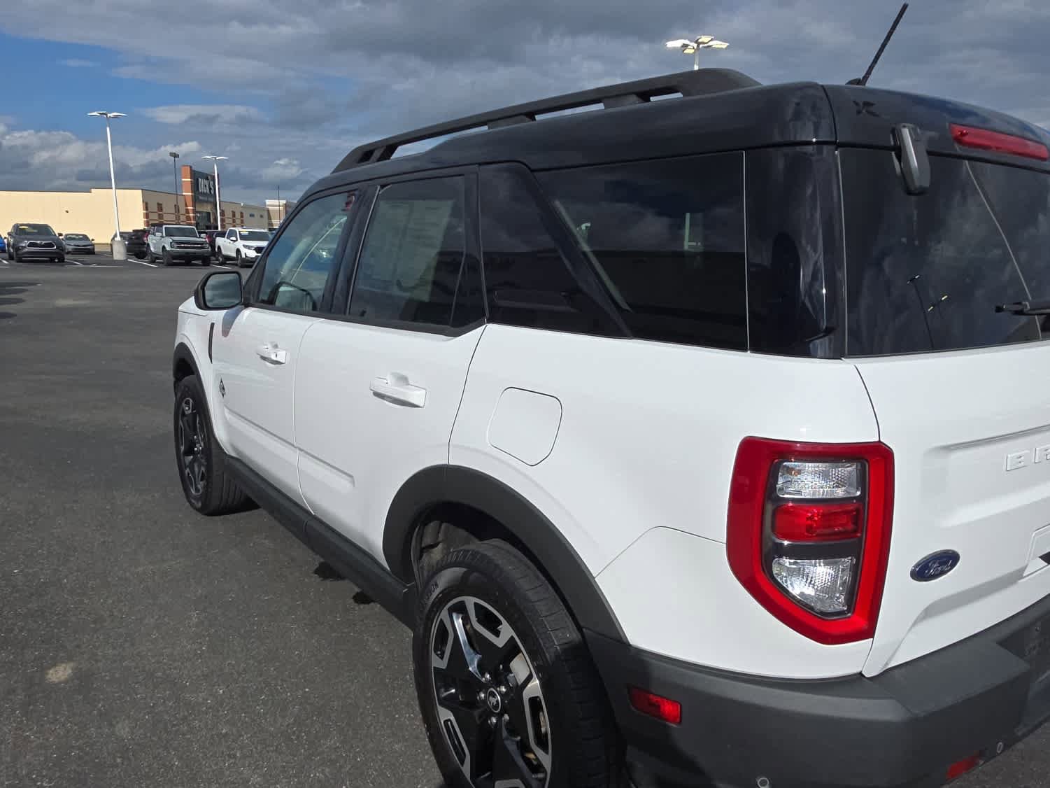 Used 2022 Ford Bronco Sport Outer Banks AWD/4WD image 13