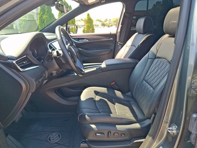 Certified 2024 Buick Enclave Avenir w/ Avenir Technology Package FWD image 15