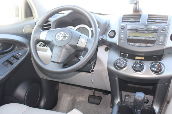Used 2011 Toyota RAV4 2WD w/ 3rd Row image 20
