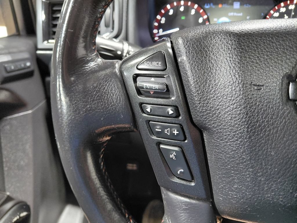 Used 2020 Nissan Titan PRO-4X AWD/4WD image 44