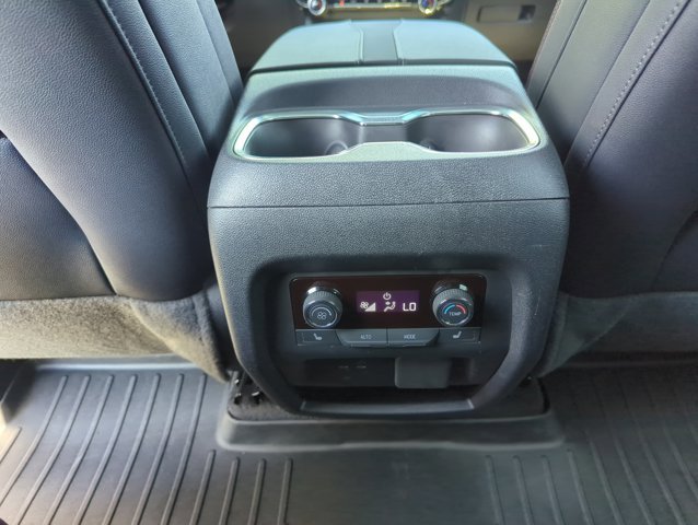 Used 2024 Chevrolet Traverse RS image 19