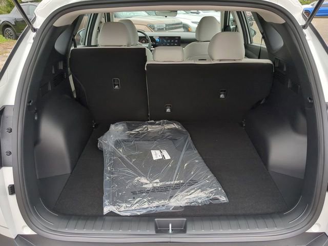 New 2025 Hyundai Tucson SE image 13