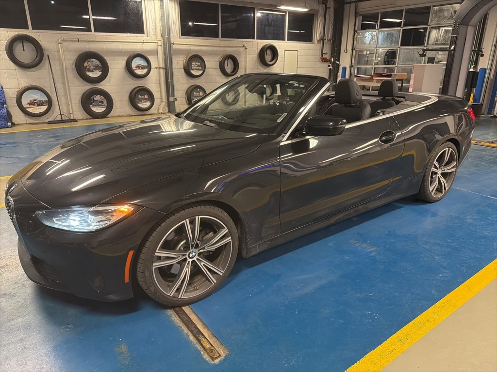 Used 2021 BMW 430i Convertible w/ Premium Package image 9