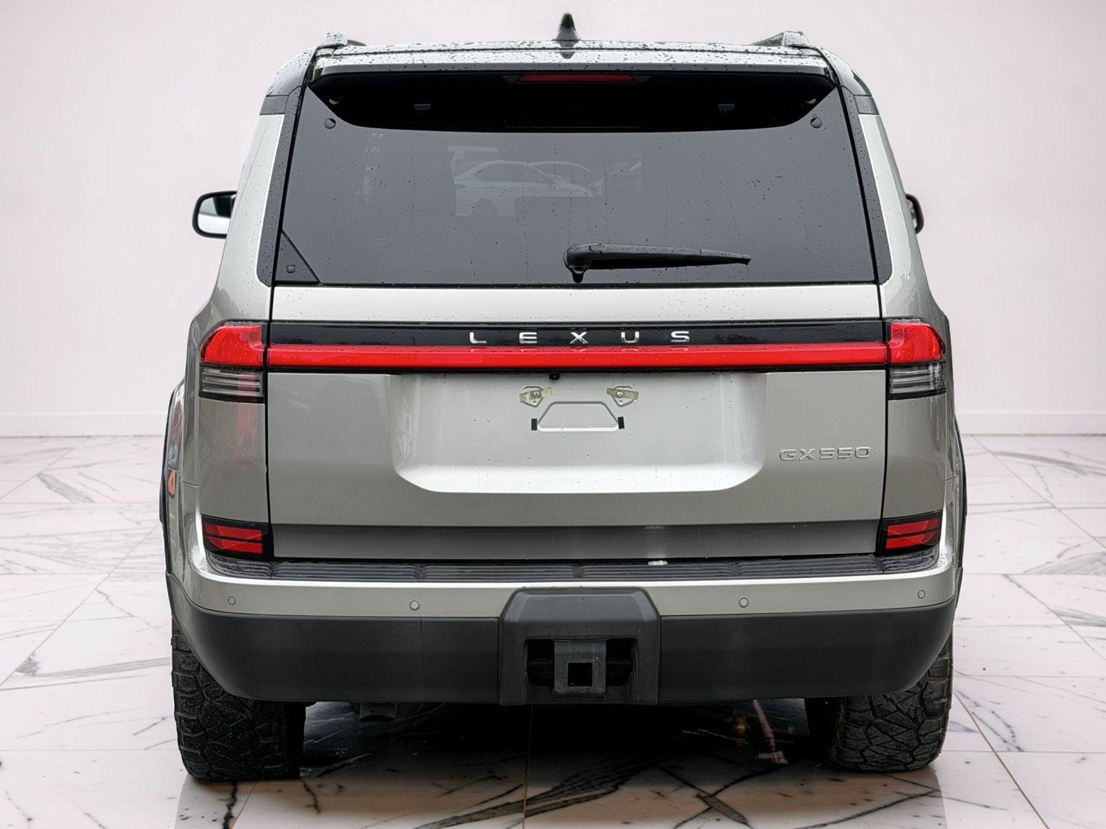 Used 2024 Lexus GX 550 w/ Cold Area Package AWD/4WD image 5