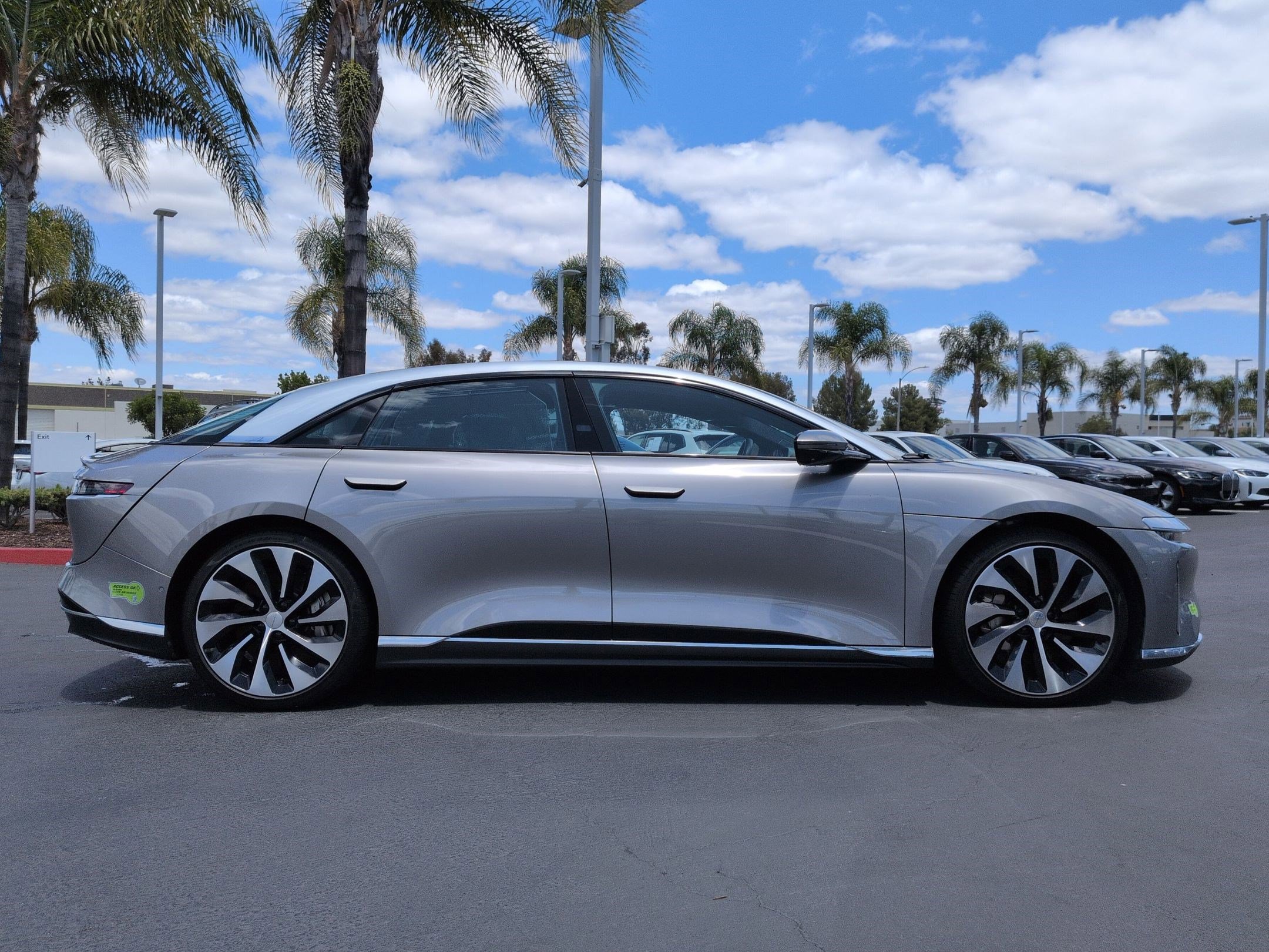 Used 2023 Lucid Air Touring AWD/4WD image 11
