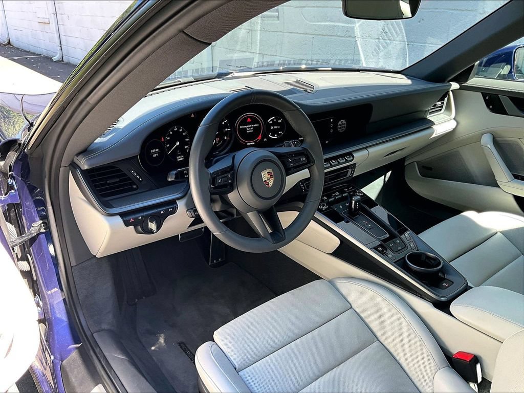 Certified 2024 Porsche 911 Carrera RWD image 4
