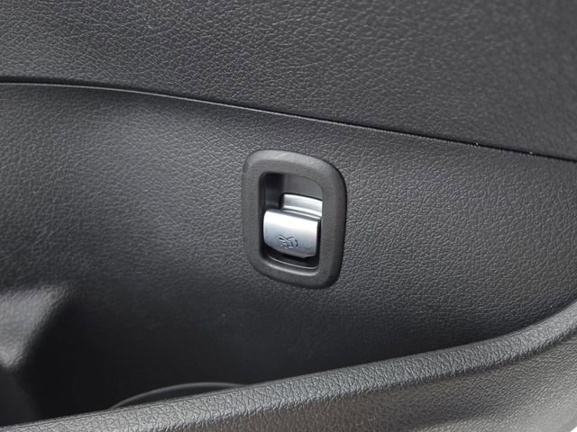 Used 2024 Mercedes-Benz C 300 4MATIC Sedan image 24