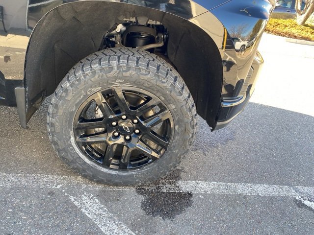 Used 2021 Chevrolet Silverado 1500 LT Trail Boss image 18