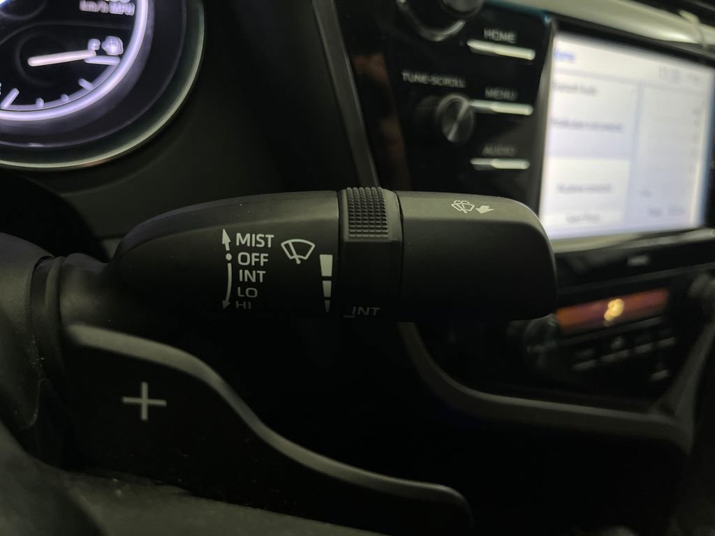 Used 2020 Toyota Camry SE FWD image 60