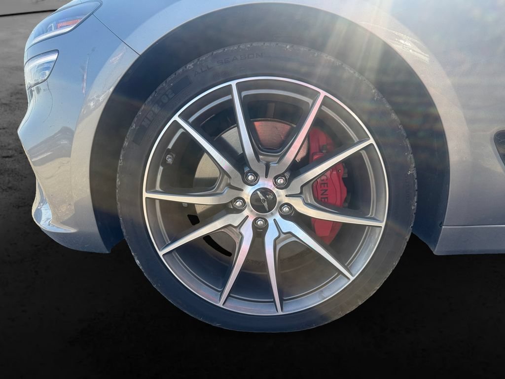 Used 2025 Genesis G70 2.5T AWD/4WD image 12