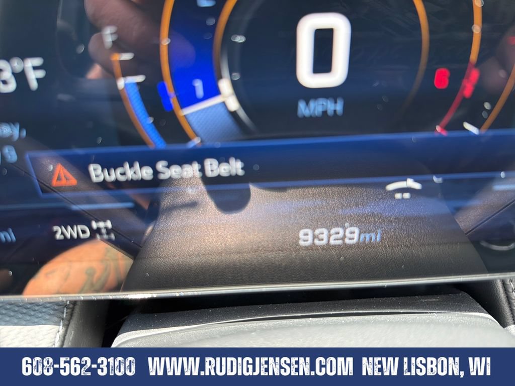 Used 2026 Chevrolet Equinox LT AWD/4WD image 16